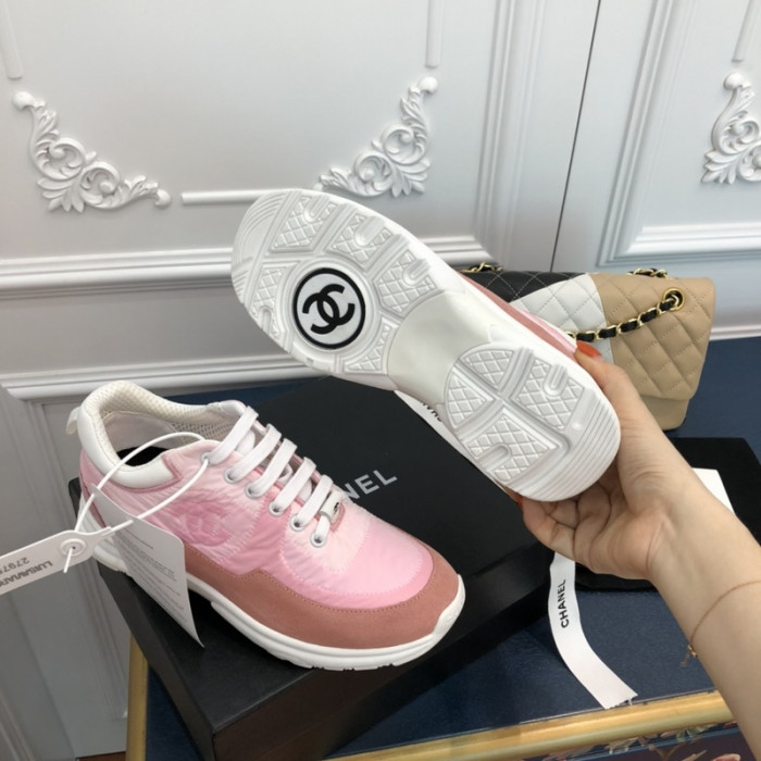 Ch**el sneaker