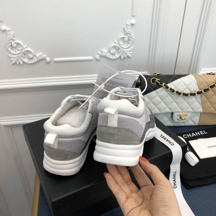 Ch**el sneaker