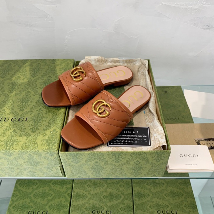 Gvc*1 SANDAL