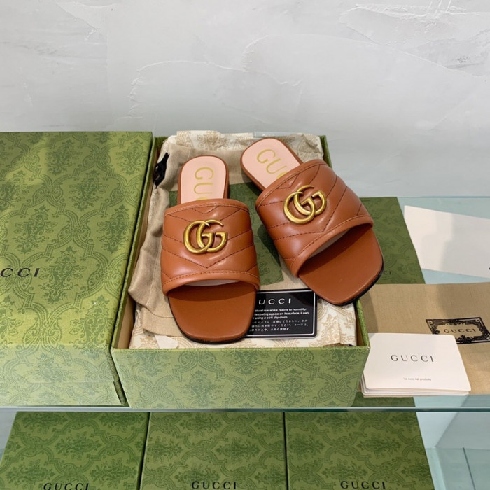 Gvc*1 SANDAL