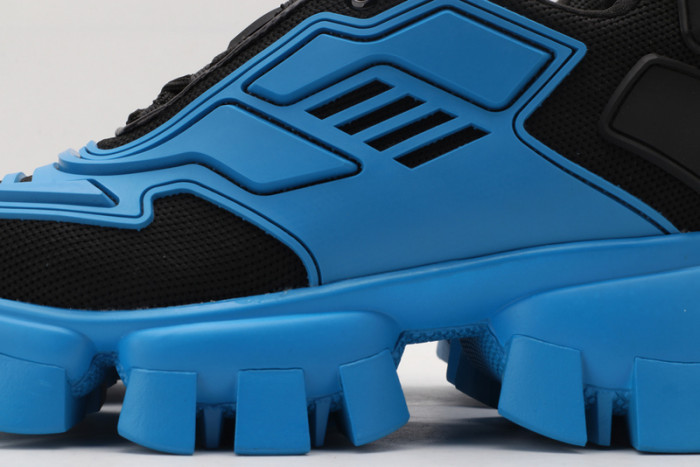 Pra*a sneaker