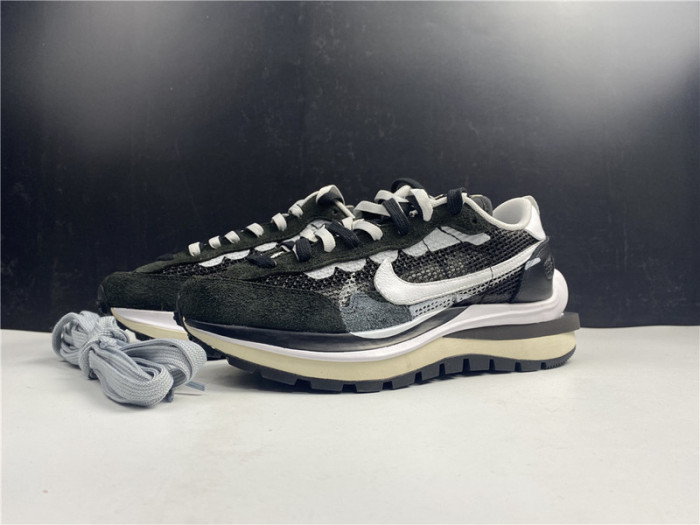 SACAI X NIKE PEGASUA VAPORFLY BLACK WHITE CI9928-001