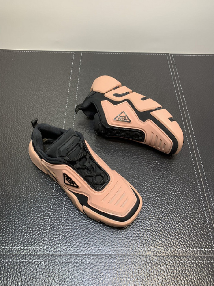 Pra*a sneaker