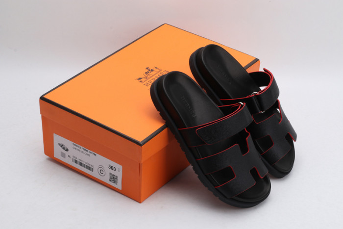 H**me5 SANDALS