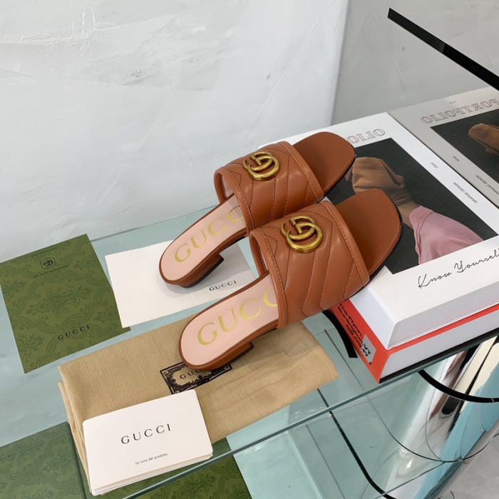 Gvc*1 SANDAL
