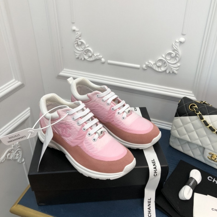 Ch**el sneaker