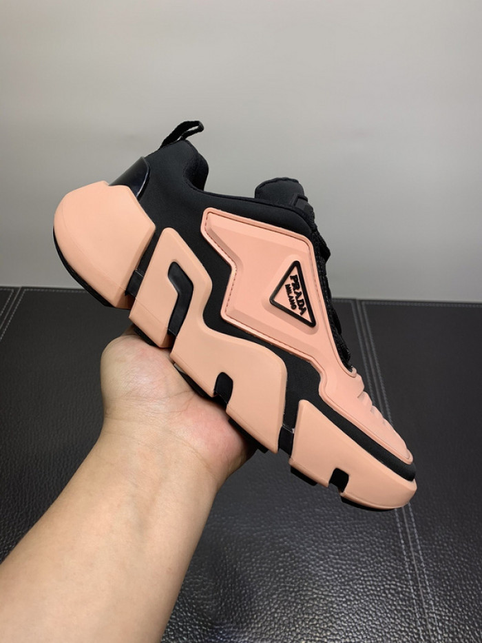 Pra*a sneaker