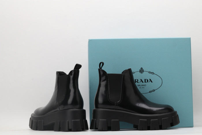 Pra*a Boots
