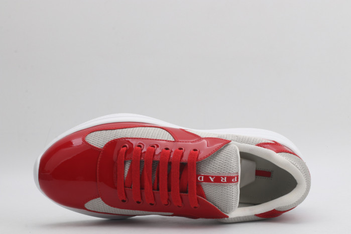 Pra*a sneaker