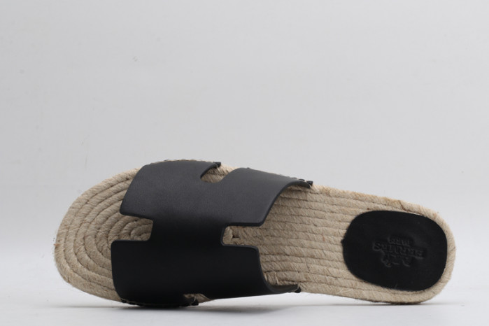 H**me5 SANDALS