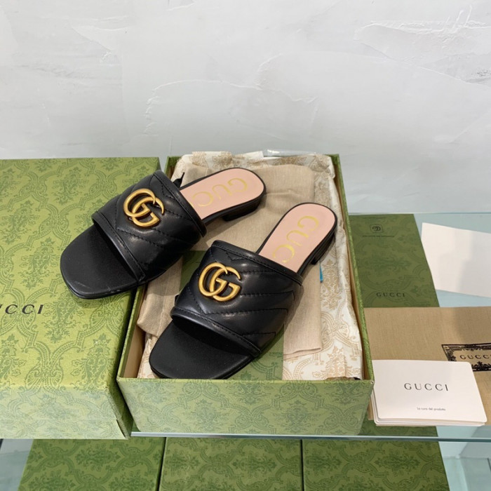 Gvc*1 SANDAL