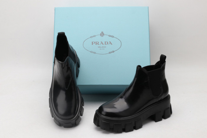 Pra*a Boots