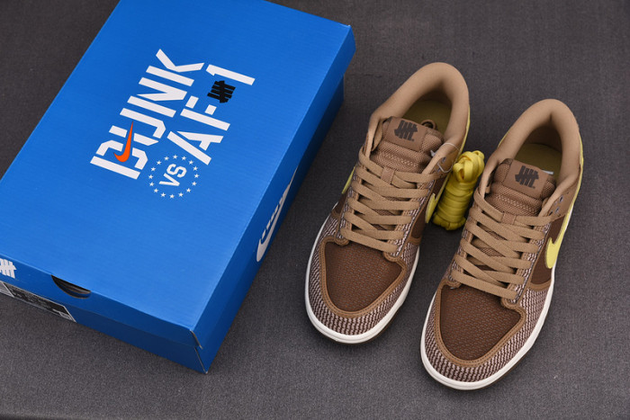 Undefeated x Dunk Low SP 