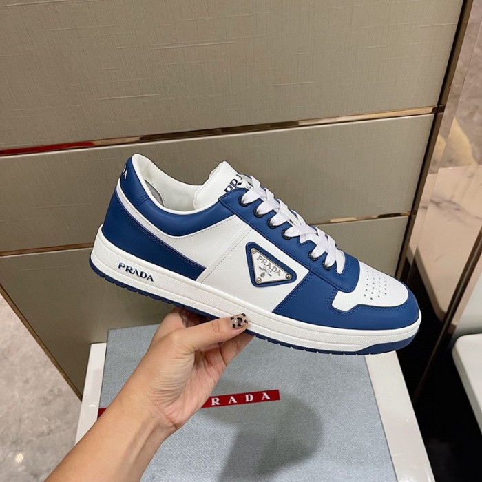 Pra*a sneaker