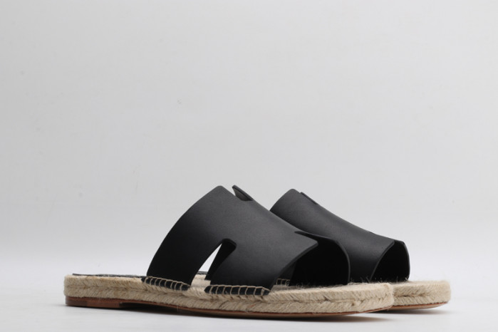 H**me5 SANDALS