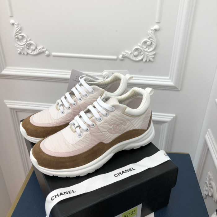 Ch**el sneaker