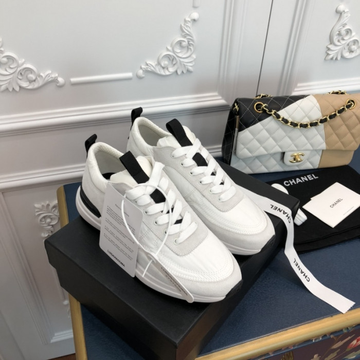 Ch**el sneaker