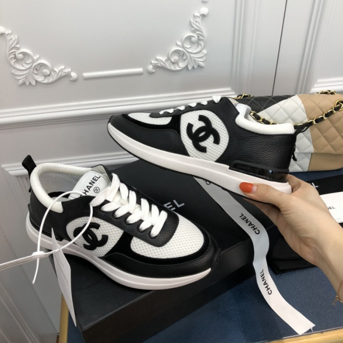 Ch**el sneaker