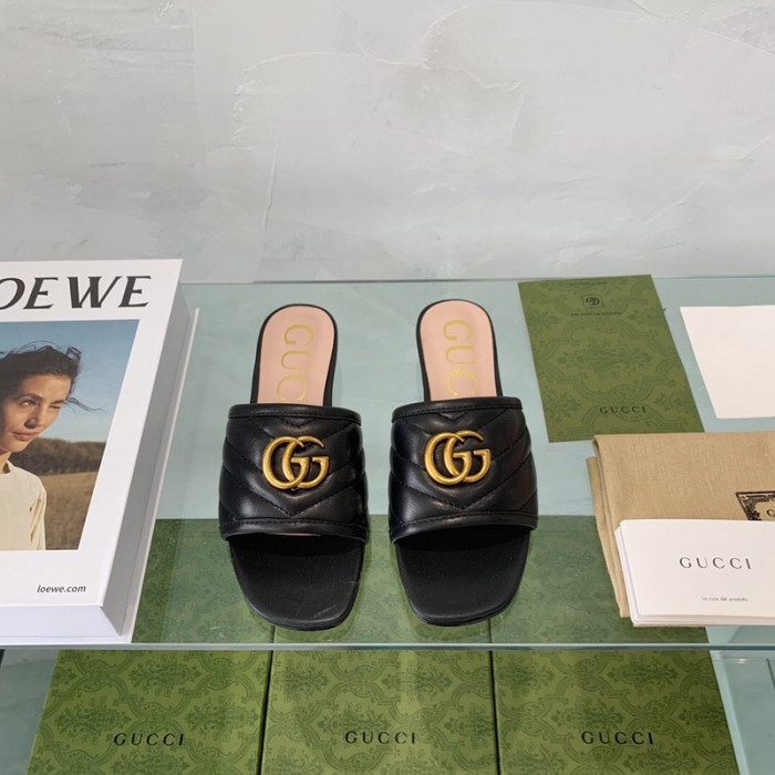 Gvc*1 SANDAL