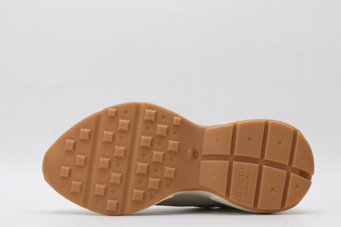 Gvc*1 sneaker