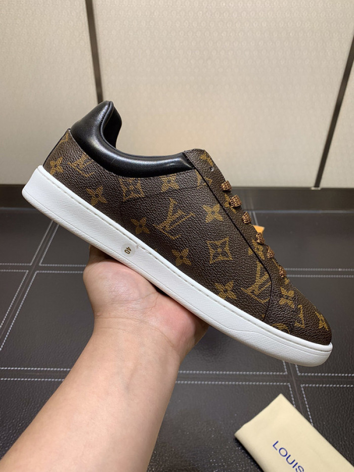 LO1_VTS SNEAKER