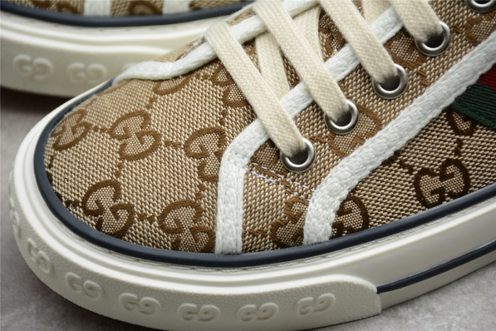 Gvc*1 sneaker