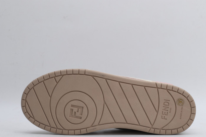 F**di SNEAKER