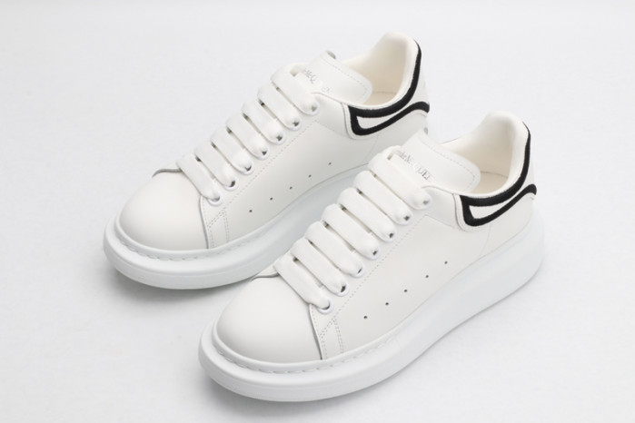 A1exa*der Mcqv*en OVERSIZED