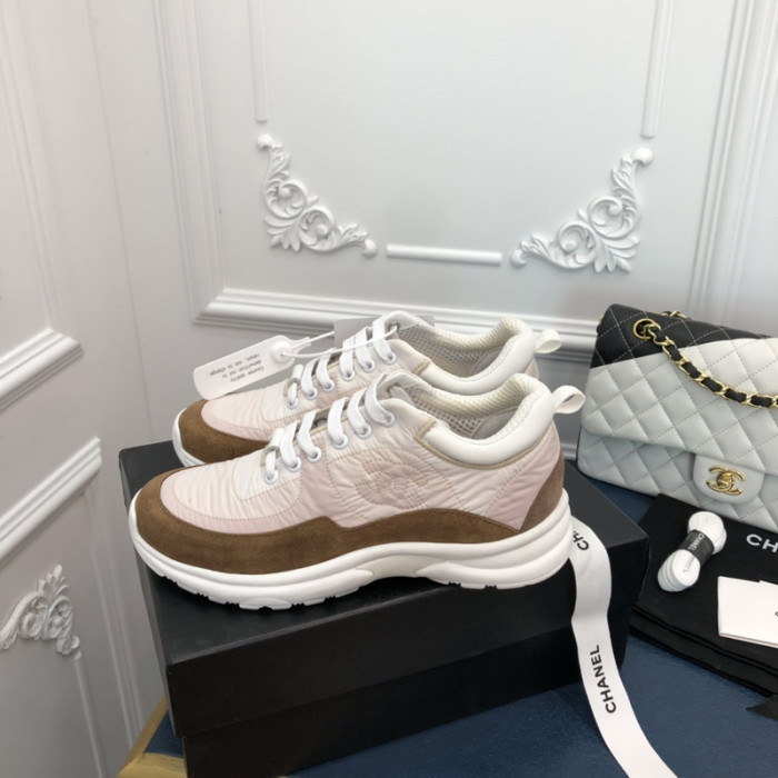 Ch**el sneaker