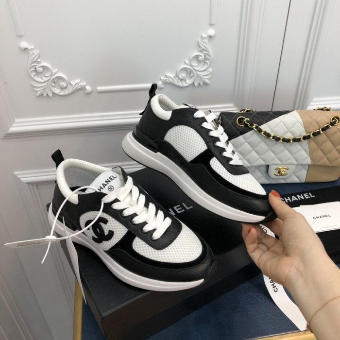 Ch**el sneaker