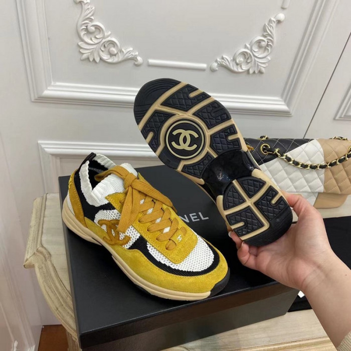 Ch**el sneaker