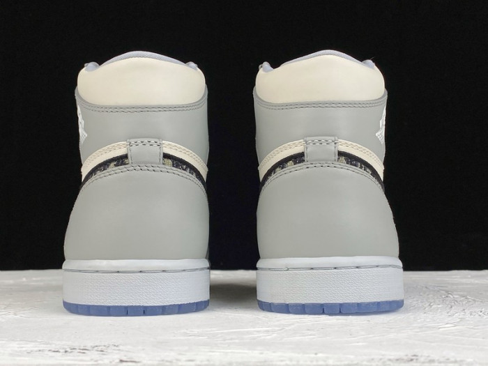 AIR JORDAN 1 HIGH OG CN8607-002 (NEWEST VERSION)