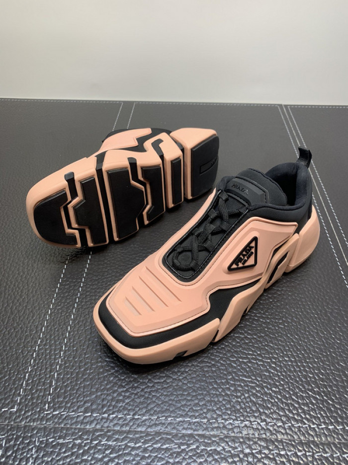 Pra*a sneaker