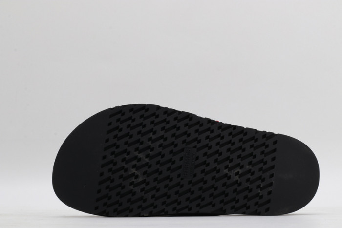 H**me5 SANDALS