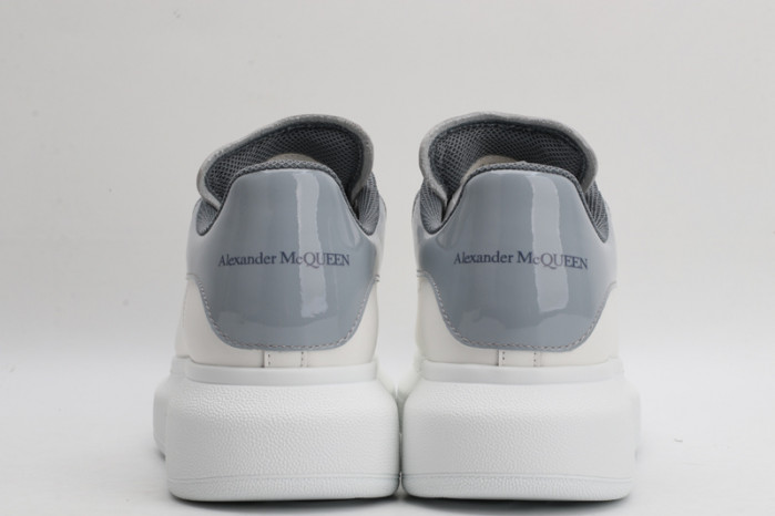 A1exa*der Mcqv*en OVERSIZED