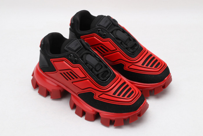 Pra*a sneaker
