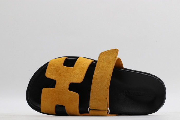 H**me5 SANDALS