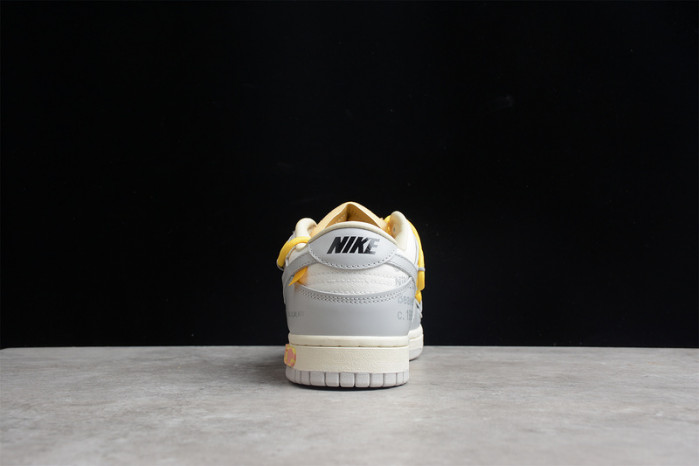 DUNK LOW 
