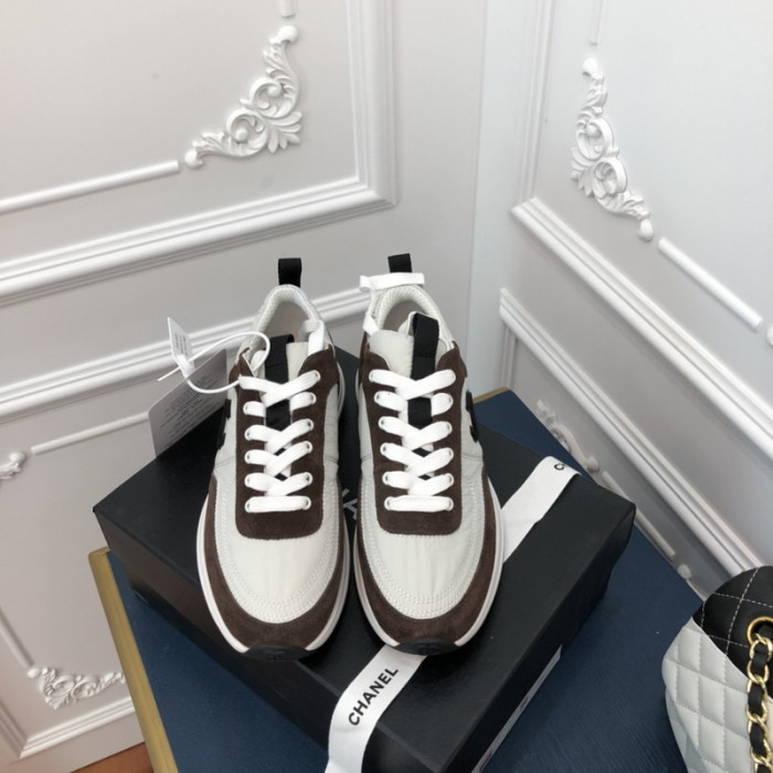 Ch**el sneaker