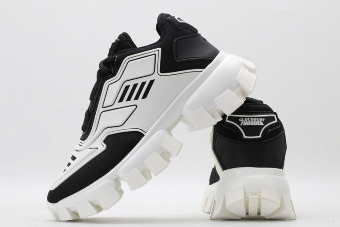Pra*a sneaker