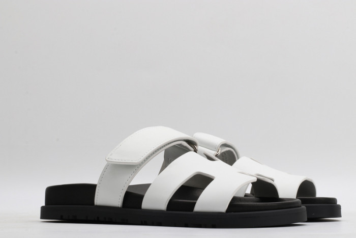 H**me5 SANDALS
