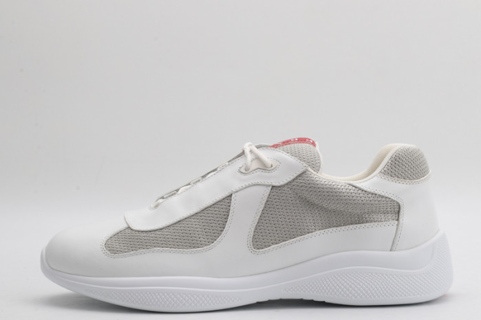 Pra*a sneaker