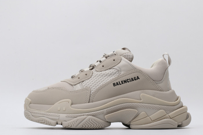 BLCG SNEAKER TRIPLE.S.