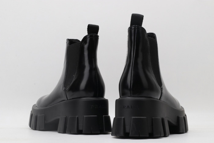 Pra*a Boots