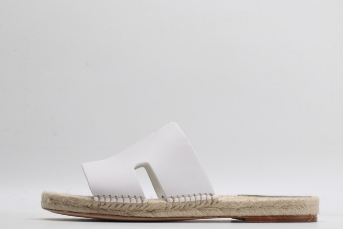 H**me5 SANDALS