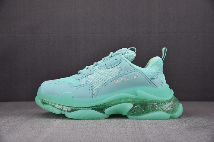 BLCG SNEAKER TRIPLE.S.