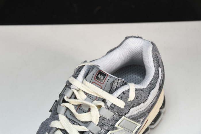New Balance M1906DA