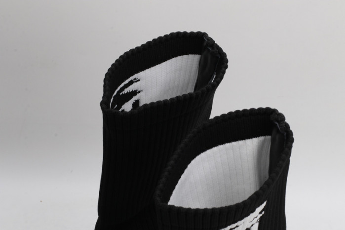 A1exa*der Mcqv*en Tread