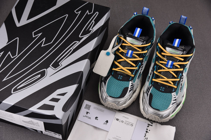 Off-White c/o Virgil Abloh