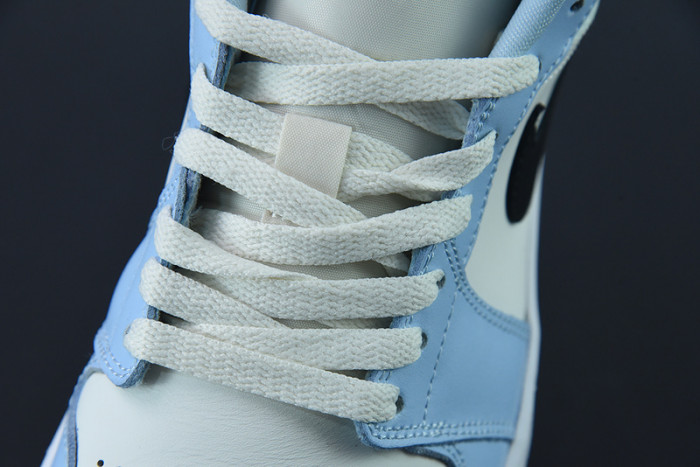 AIR JORDAN 1 LOW GS 